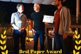 Jean-Claude Martin et Brian Ravenet debouts et reçoivent le best Paper Award- Agrandir l'image, fenêtre modale